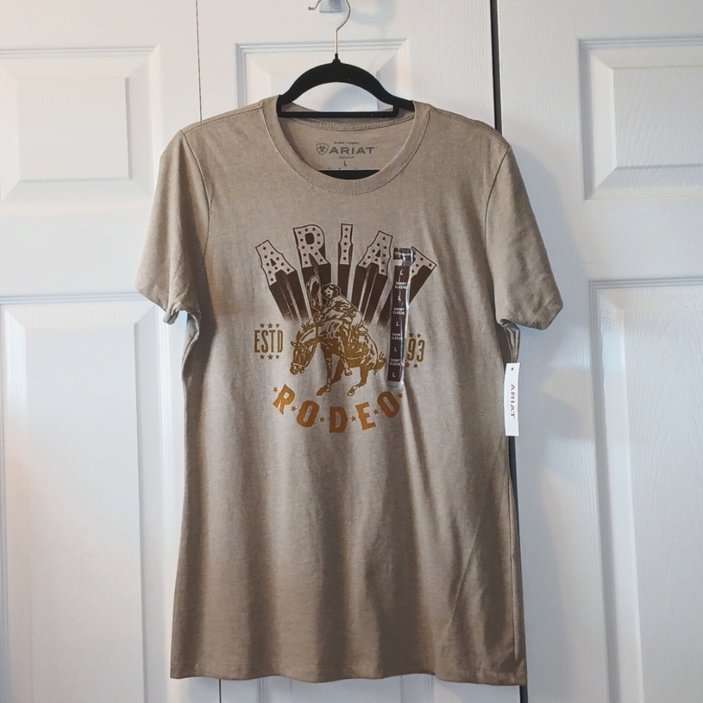 Ariat Tan Women's Rodeo T-shirt NWT Lg